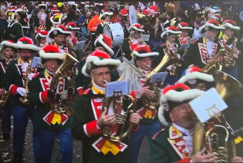 fdd04a82-45d9-4efd-b0b3-b91820dc8be9